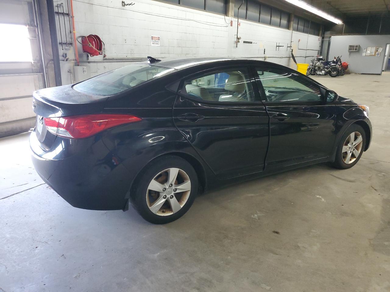 2013 Hyundai Elantra Gls - Image 3