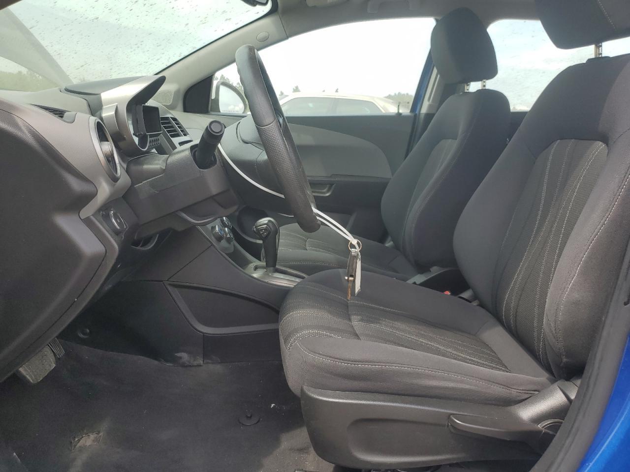 2016 Chevrolet Sonic Lt - Фото 7