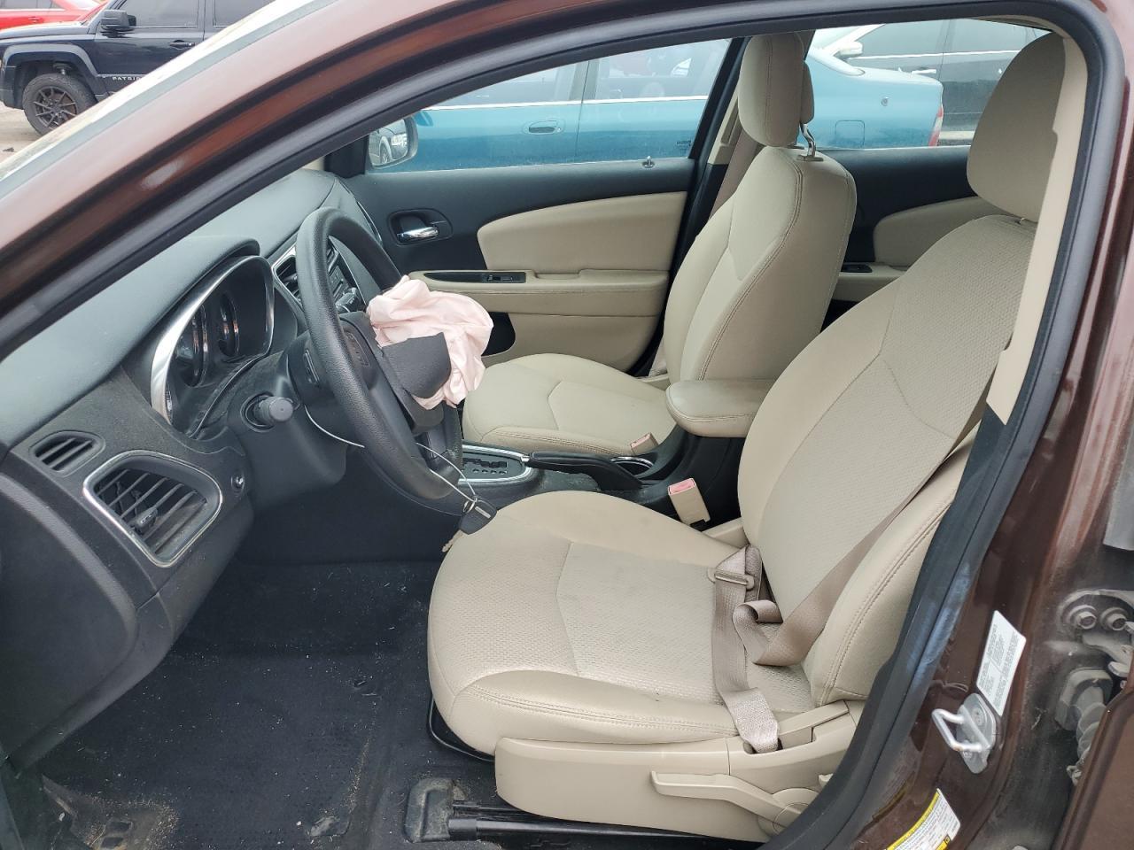 2012 Chrysler 200 Lx - Фото 7