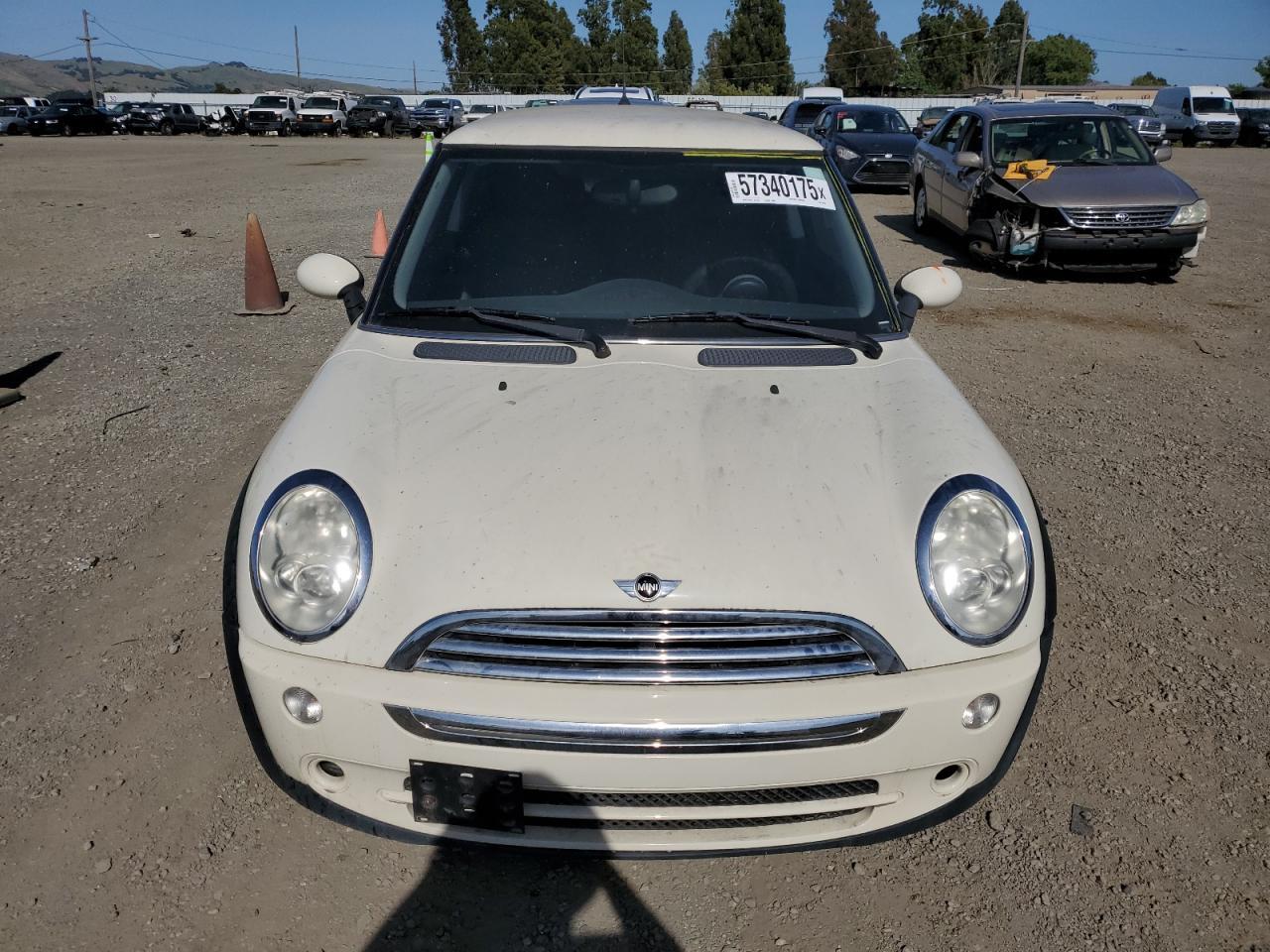 2010 Mini Cooper - Image 5