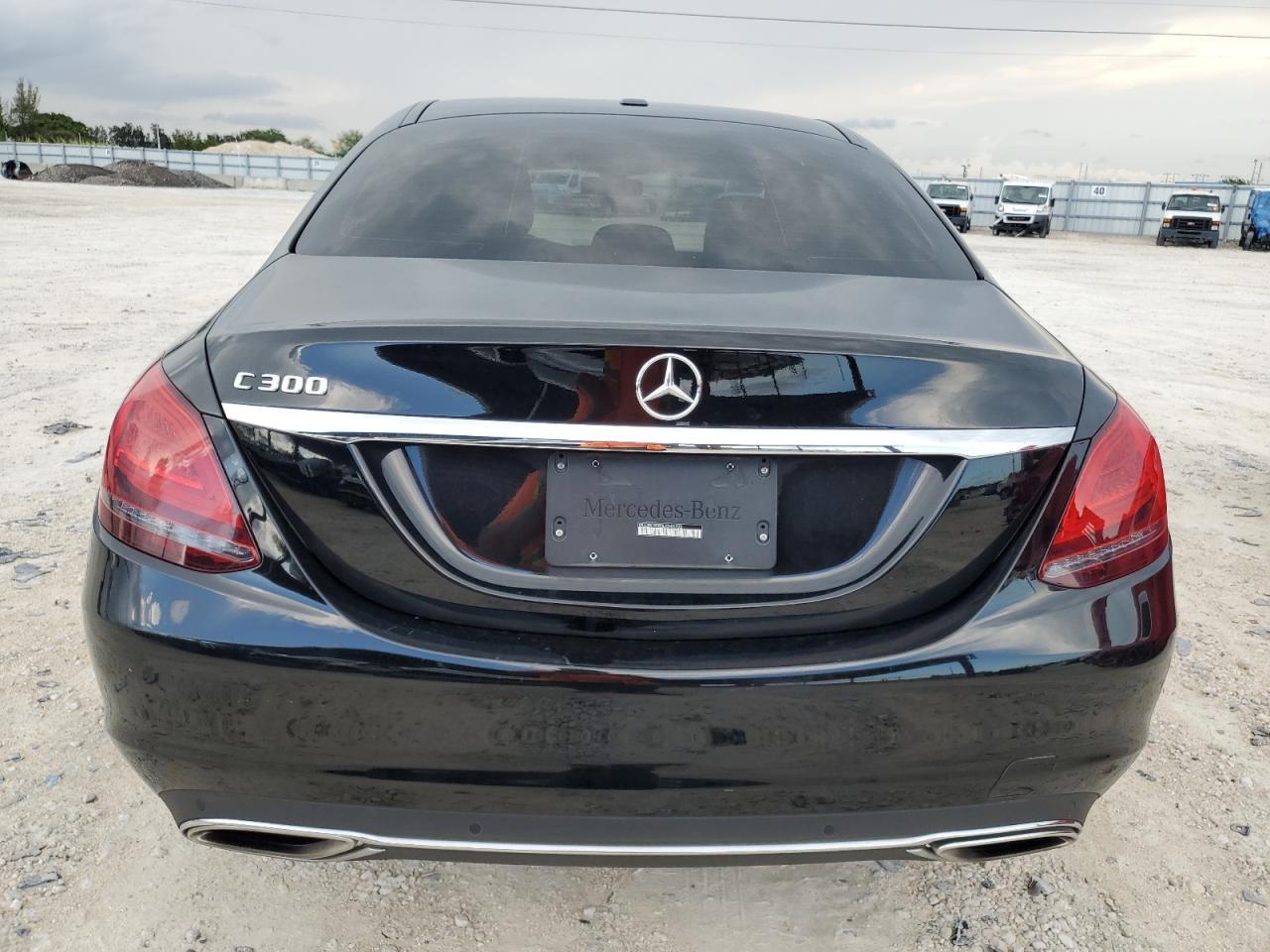 2020 Mercedes-Benz C 300 - Фото 6