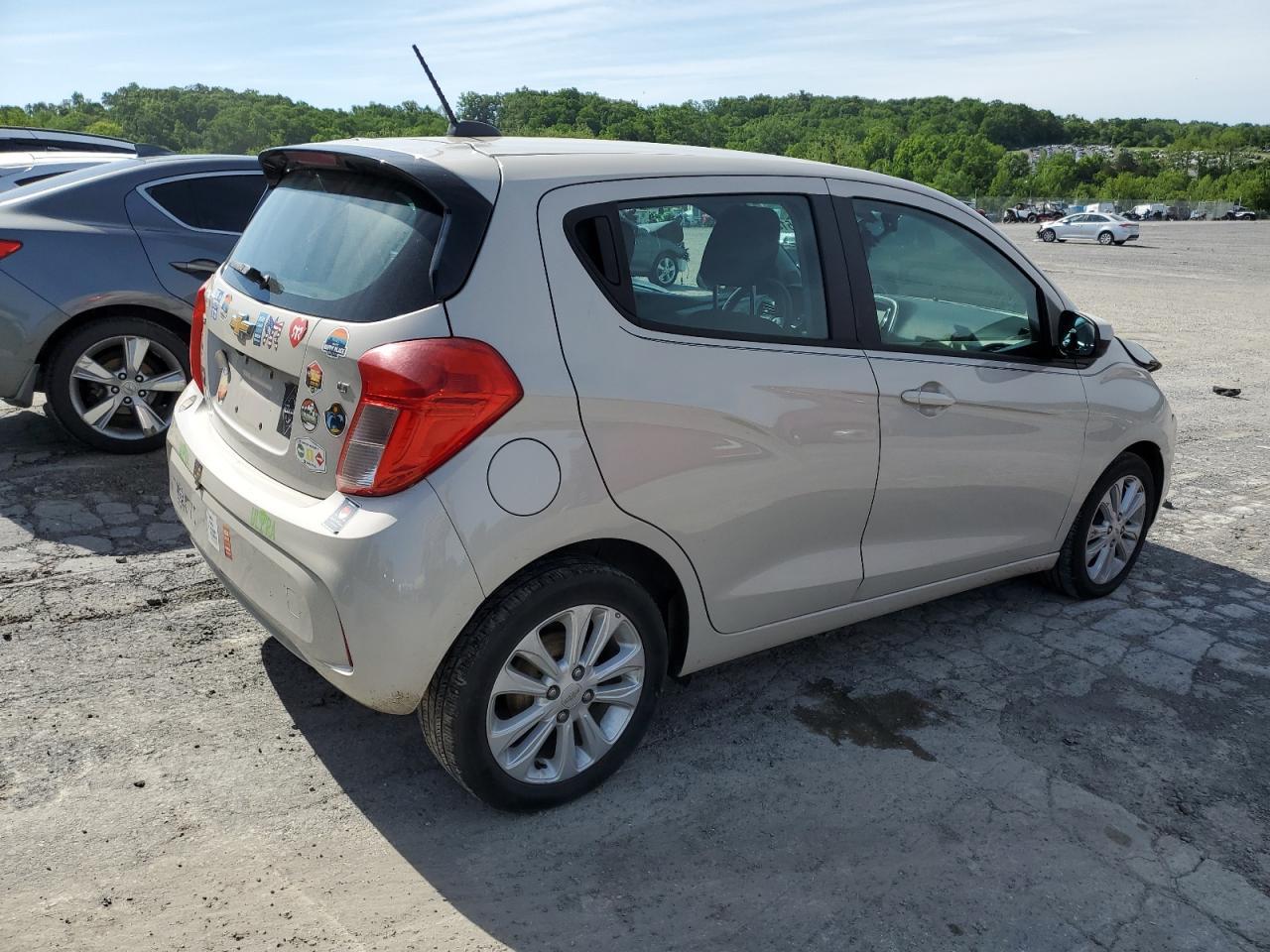 2017 Chevrolet Spark 1Lt - Фото 3