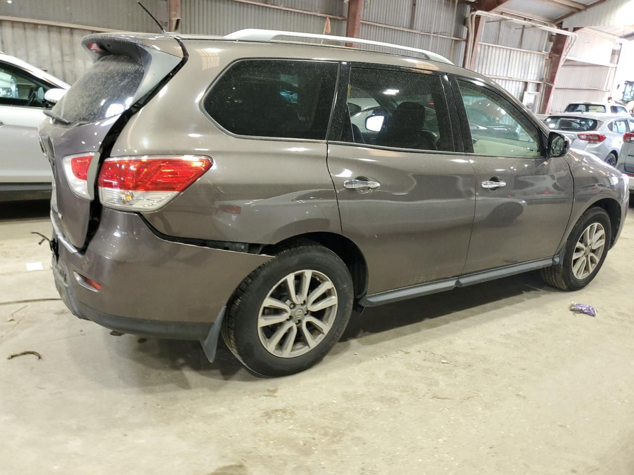 2015 Nissan Pathfinder S - Фото 3