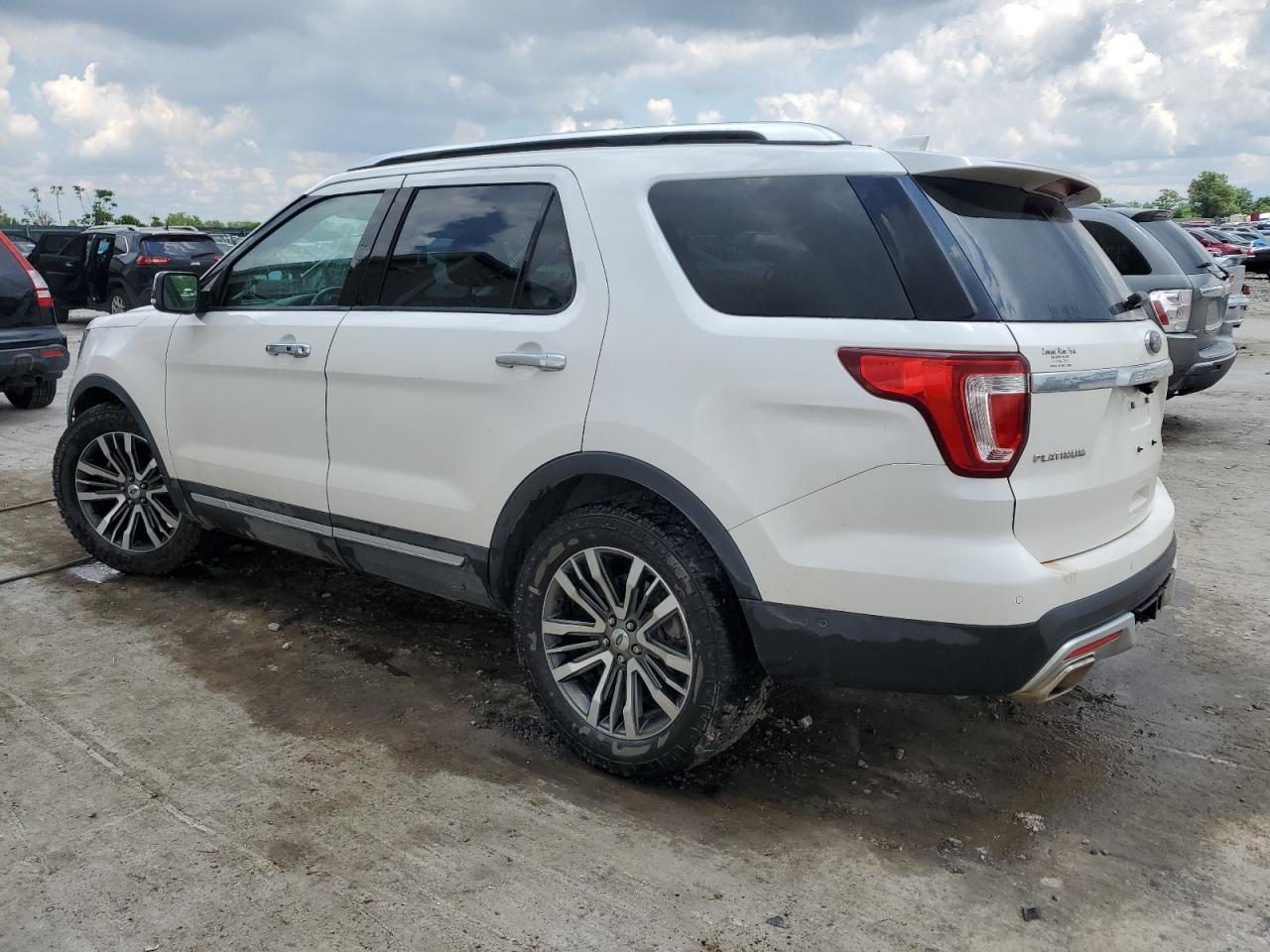 2017 Ford Explorer Platinum - Фото 2