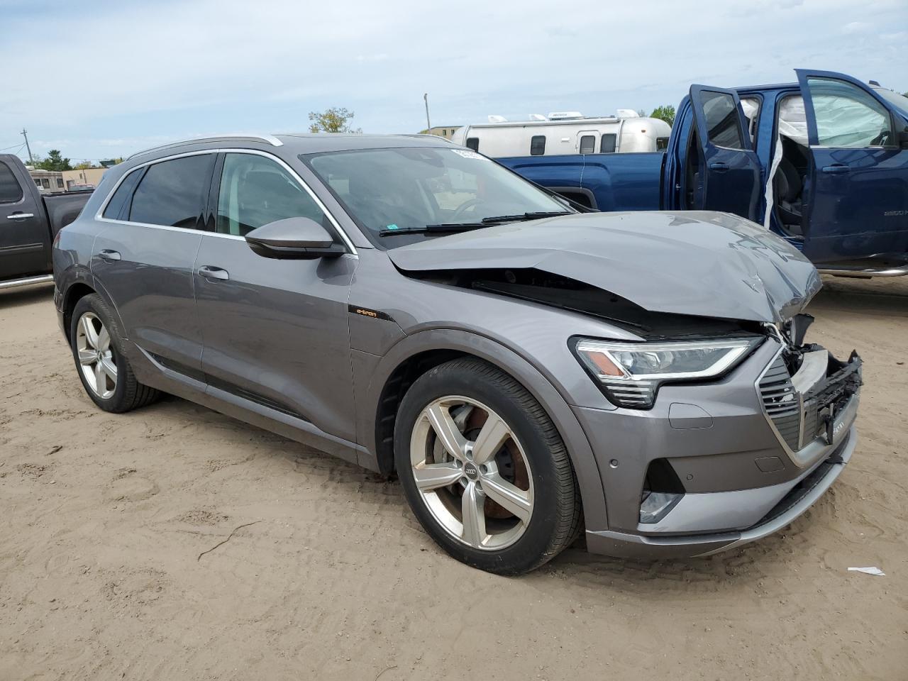 2019 Audi E-Tron Premium Plus - Фото 4