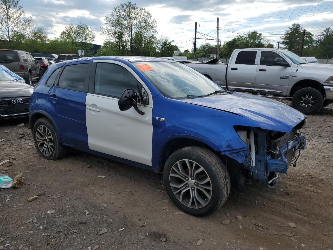 2016 Mitsubishi Outlander Sport Es - Image 4