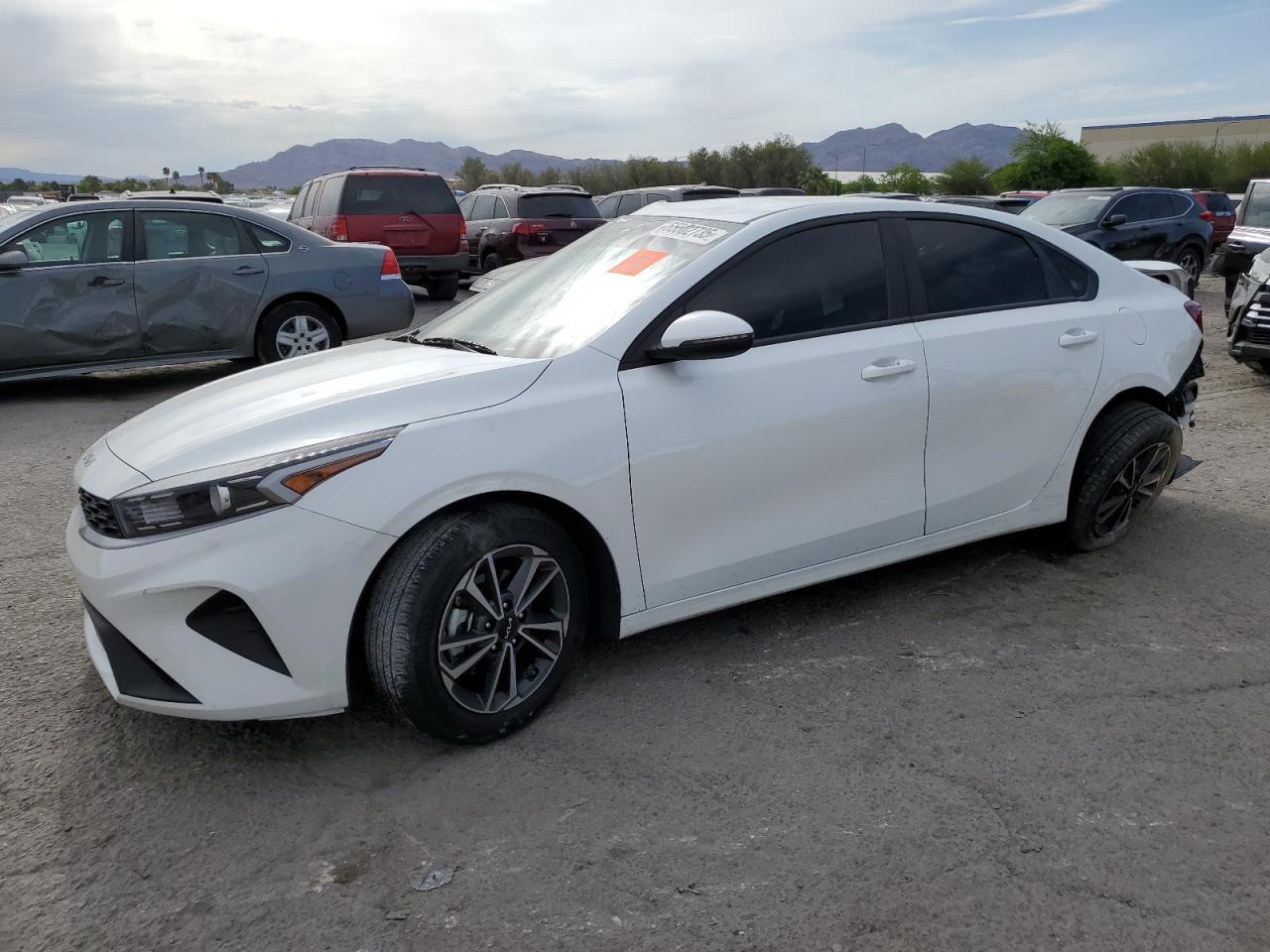 2024 Kia Forte Lx