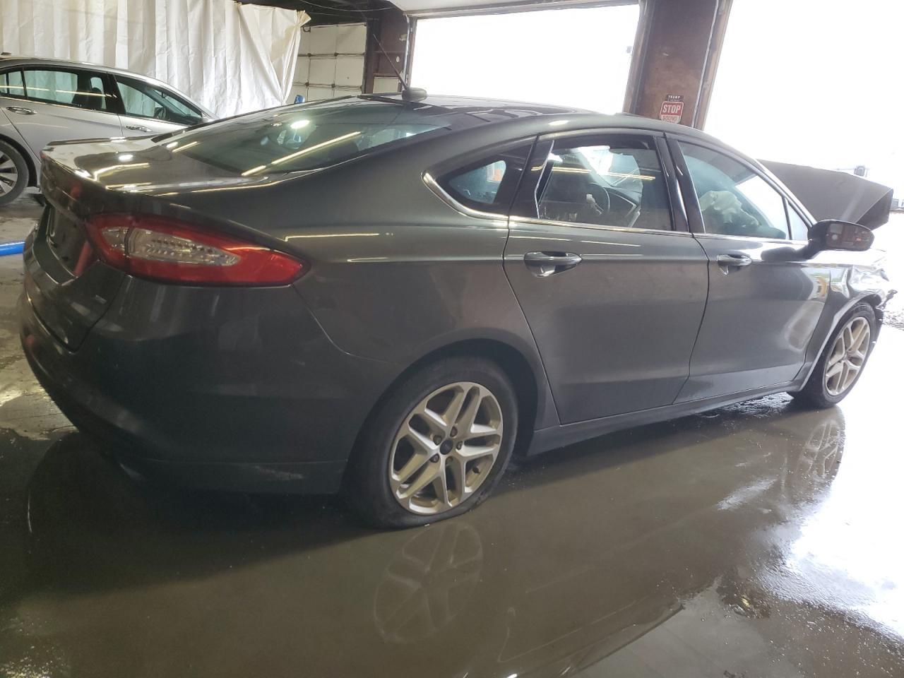 2016 Ford Fusion Se - Image 3