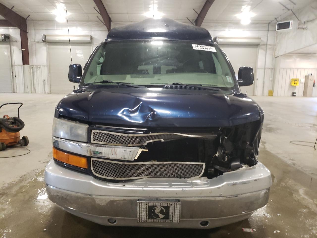 2008 Chevrolet Express G2500 - Image 5