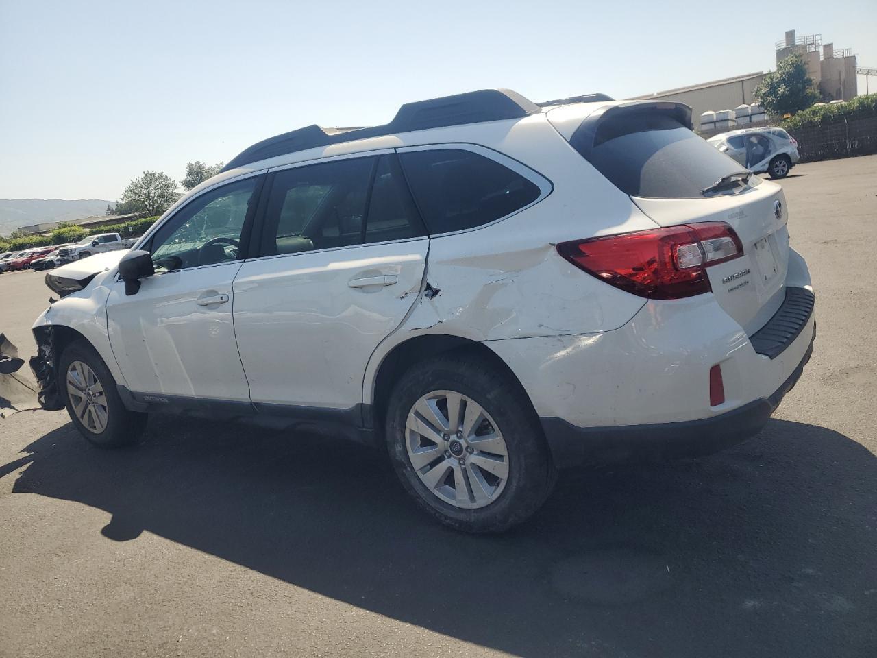 2017 Subaru Outback 2.5I - Image 2