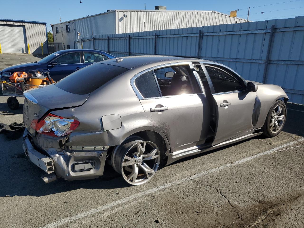 2007 Infiniti G35 - Image 3
