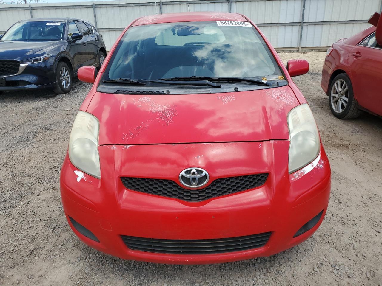 2011 Toyota Yaris - Фото 5