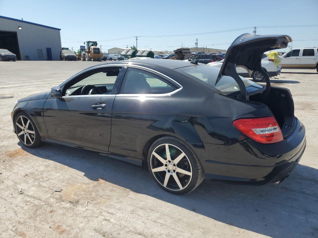 2015 Mercedes-Benz C 250 - Фото 2