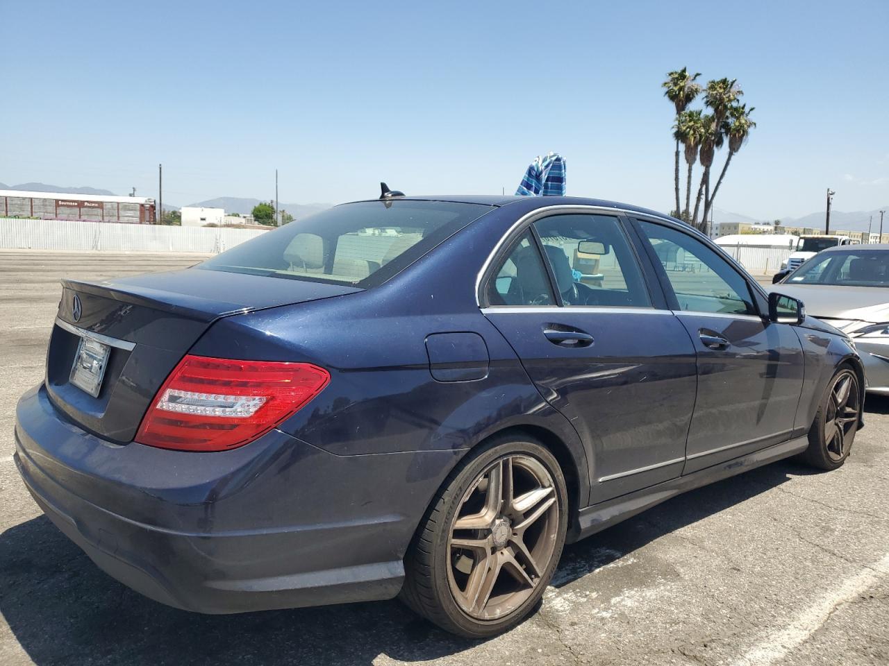 2013 Mercedes-Benz C 250 - Image 3