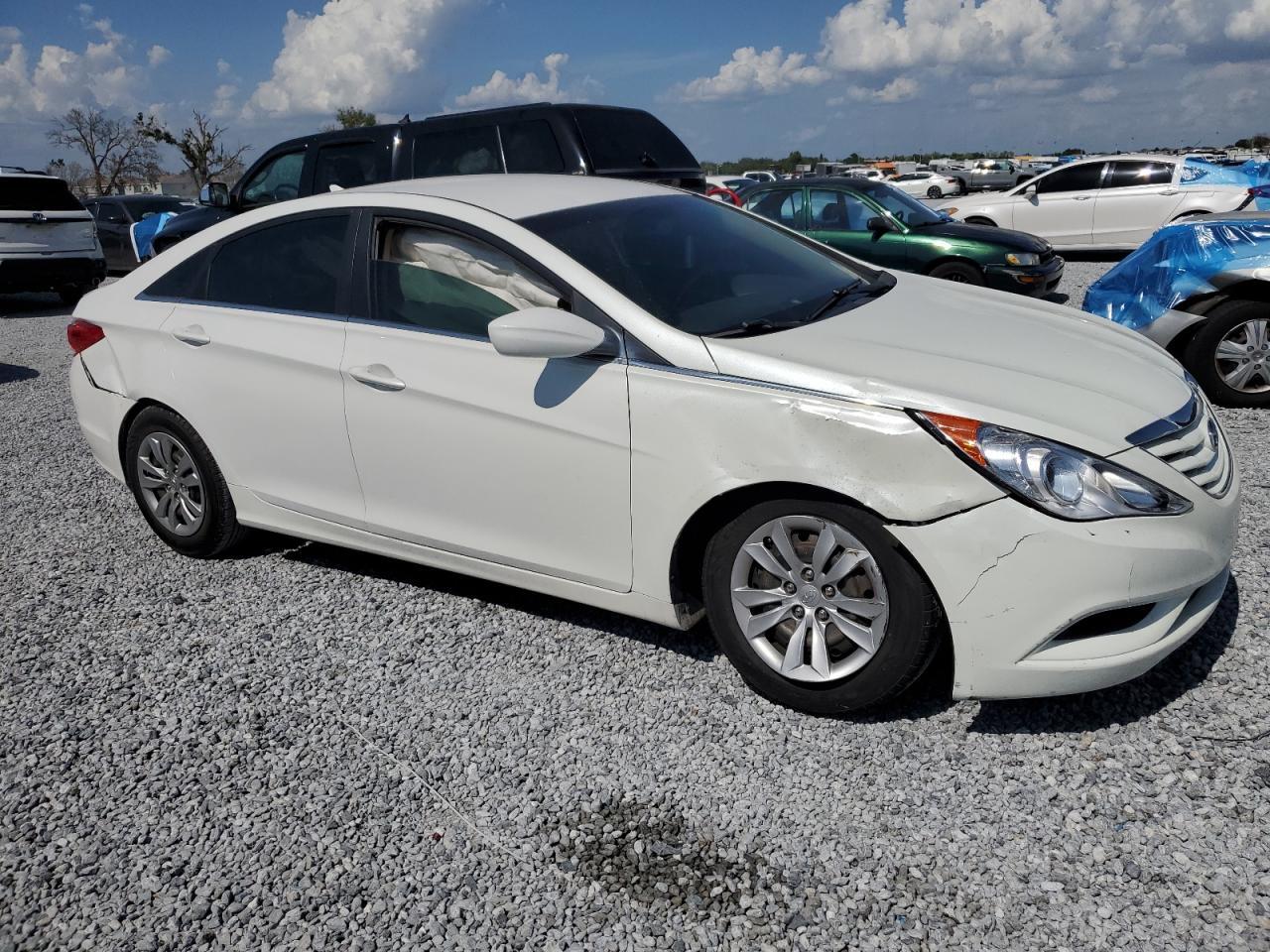 2011 Hyundai Sonata Gls - Image 4