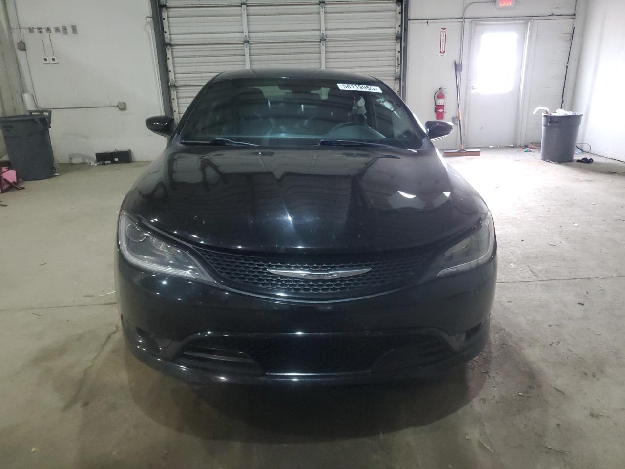 2015 Chrysler 200 S - Фото 5