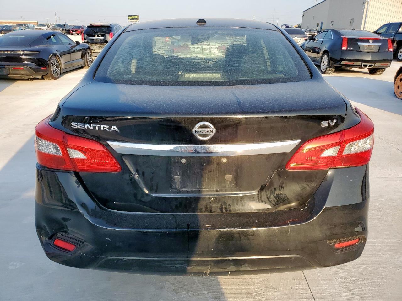 2017 Nissan Sentra S - Фото 6