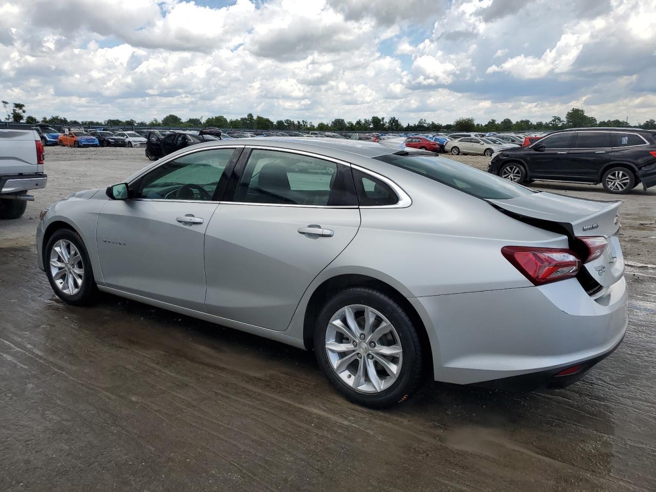 2020 Chevrolet Malibu Lt - Фото 2
