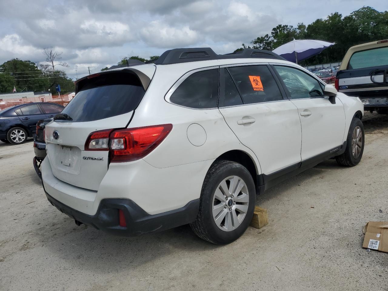 2019 Subaru Outback 2.5I Premium - Image 3