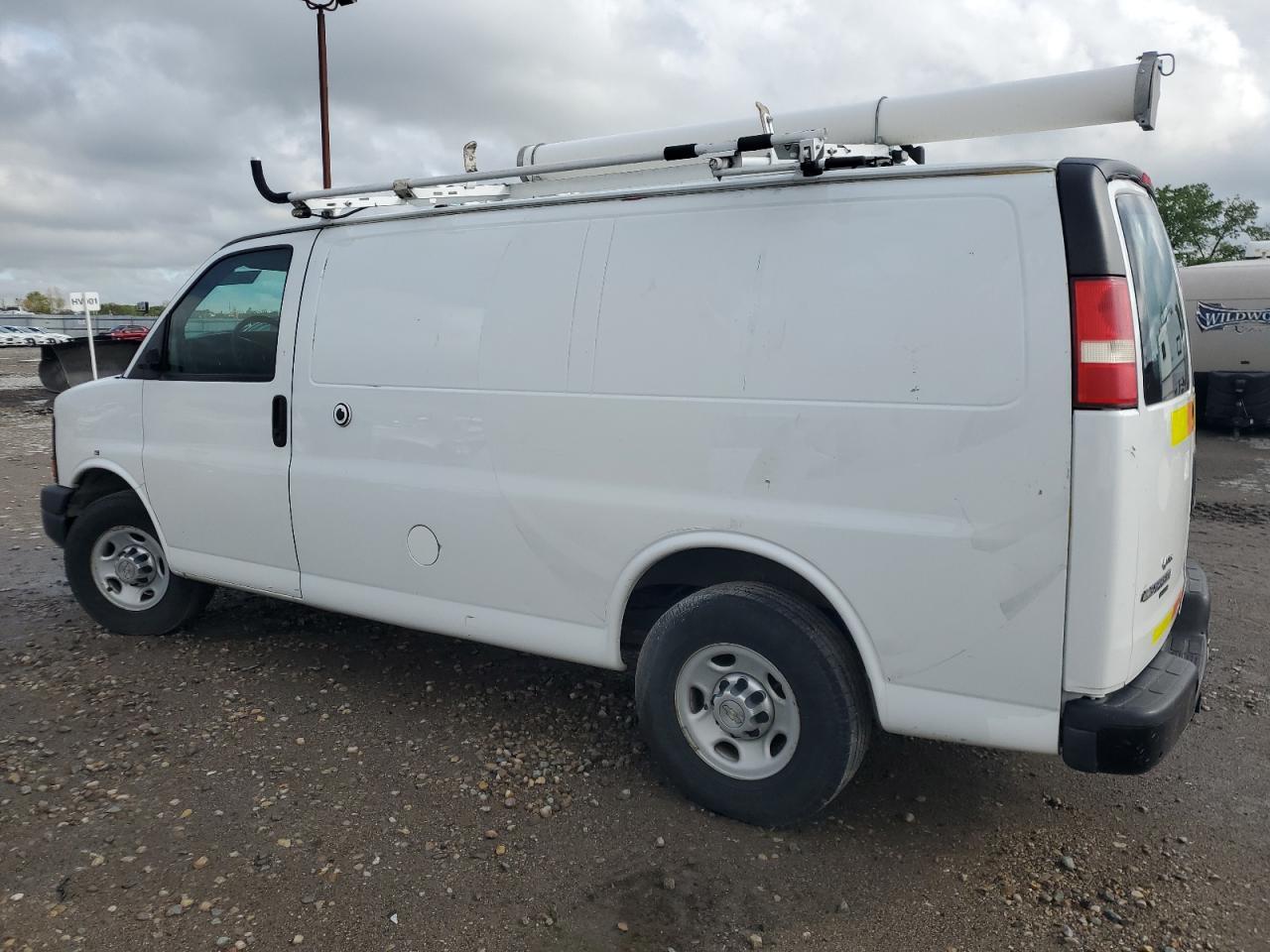 2012 Chevrolet Express G2500 - Фото 2