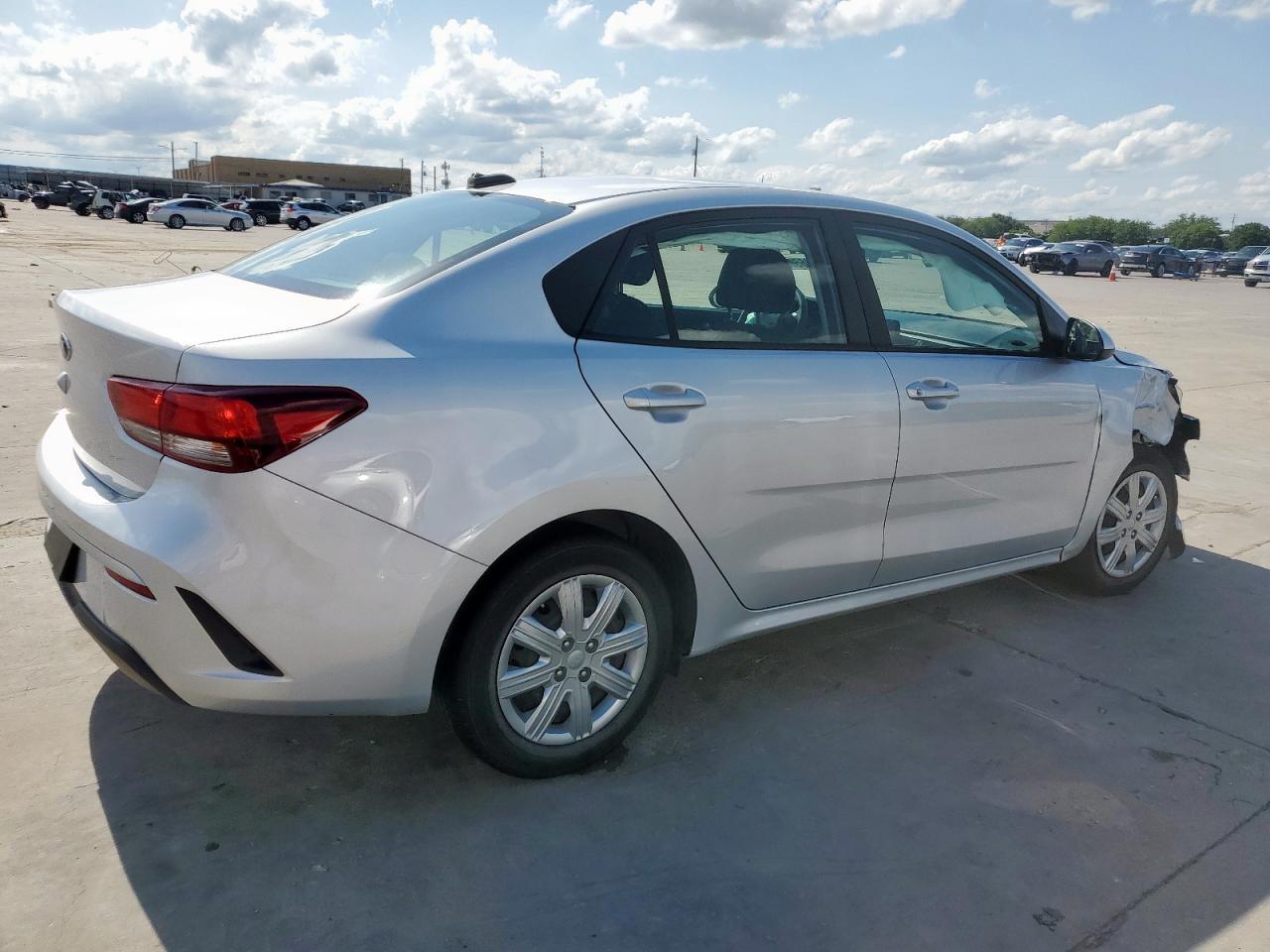 2021 Kia Rio Lx - Image 3