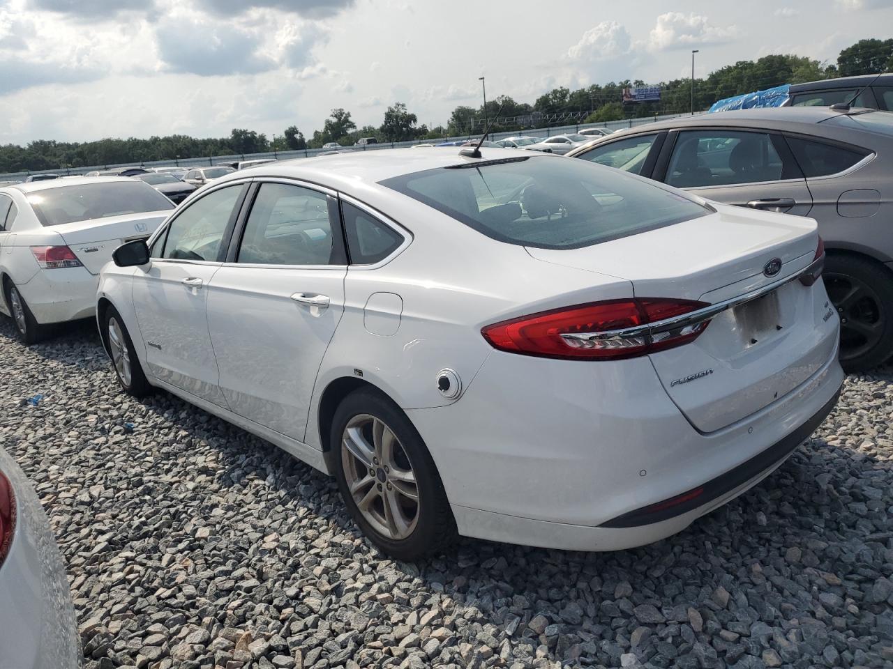 2018 Ford Fusion Se Hybrid - Фото 2