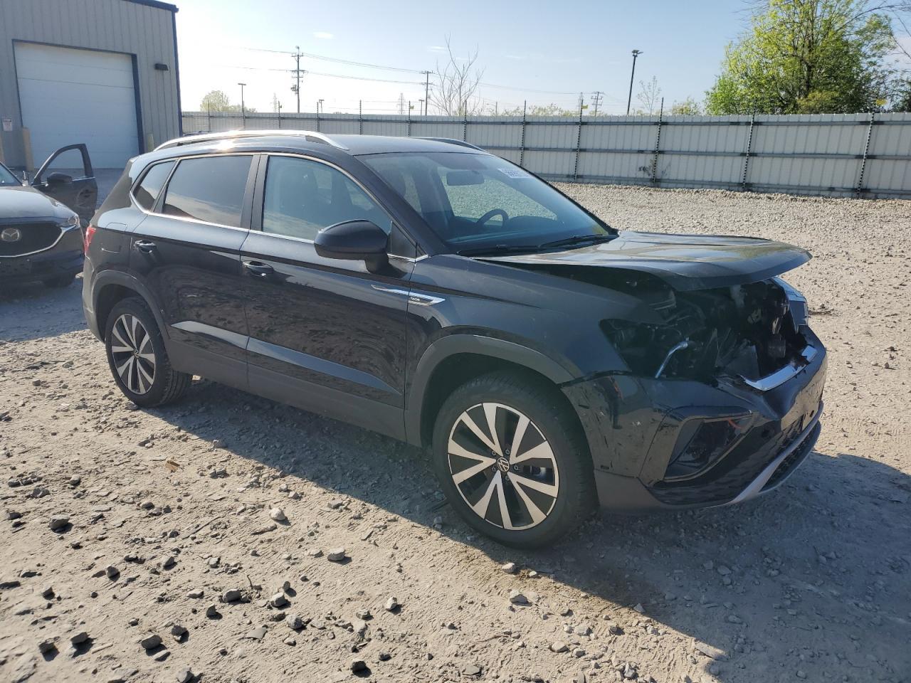 2022 Volkswagen Taos Se - Фото 4