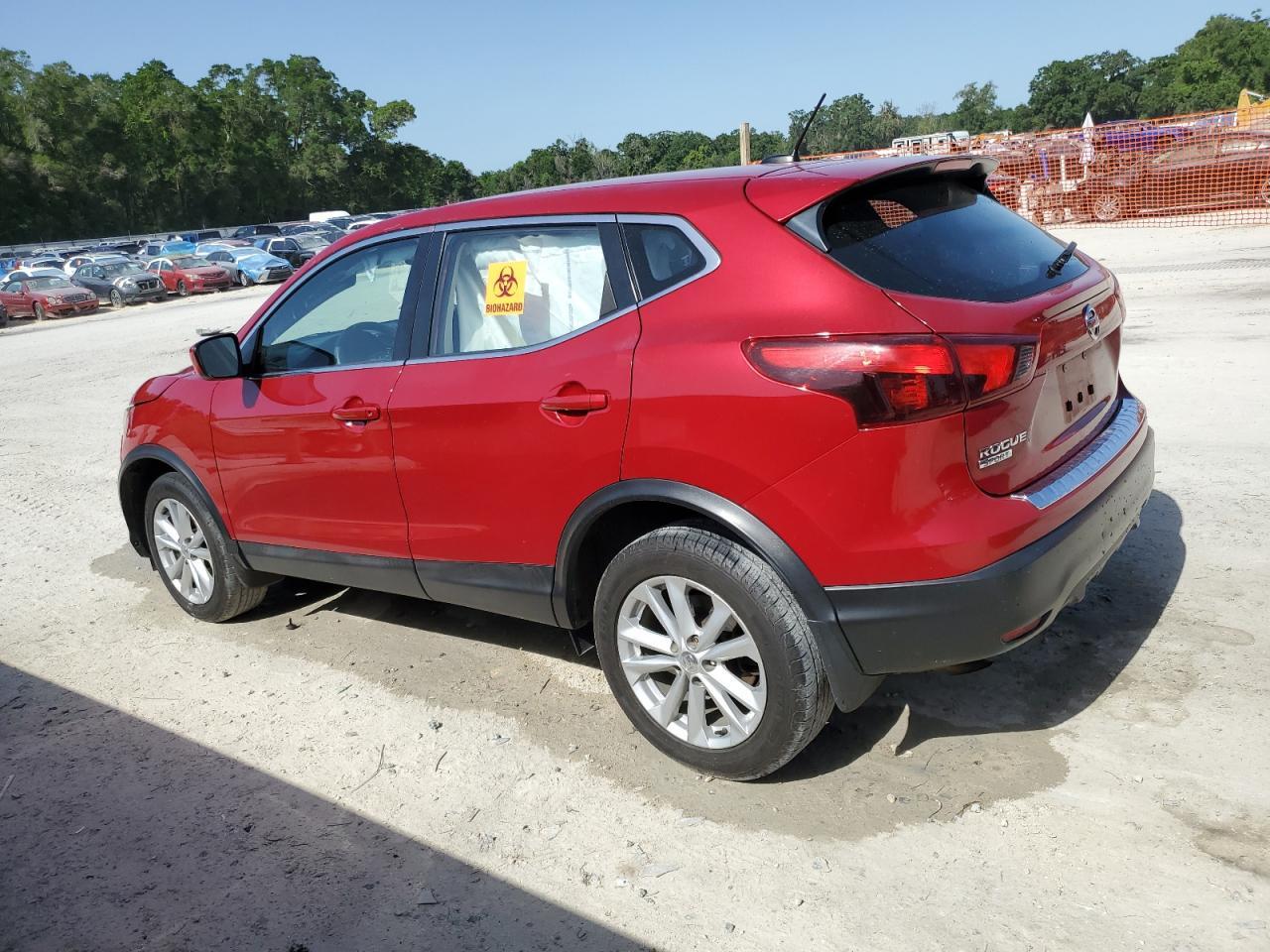 2018 Nissan Rogue Sport S - Фото 2