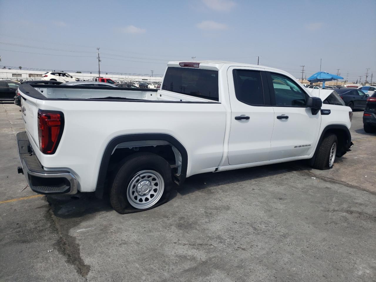 2025 GMC Sierra C1500 - Фото 3