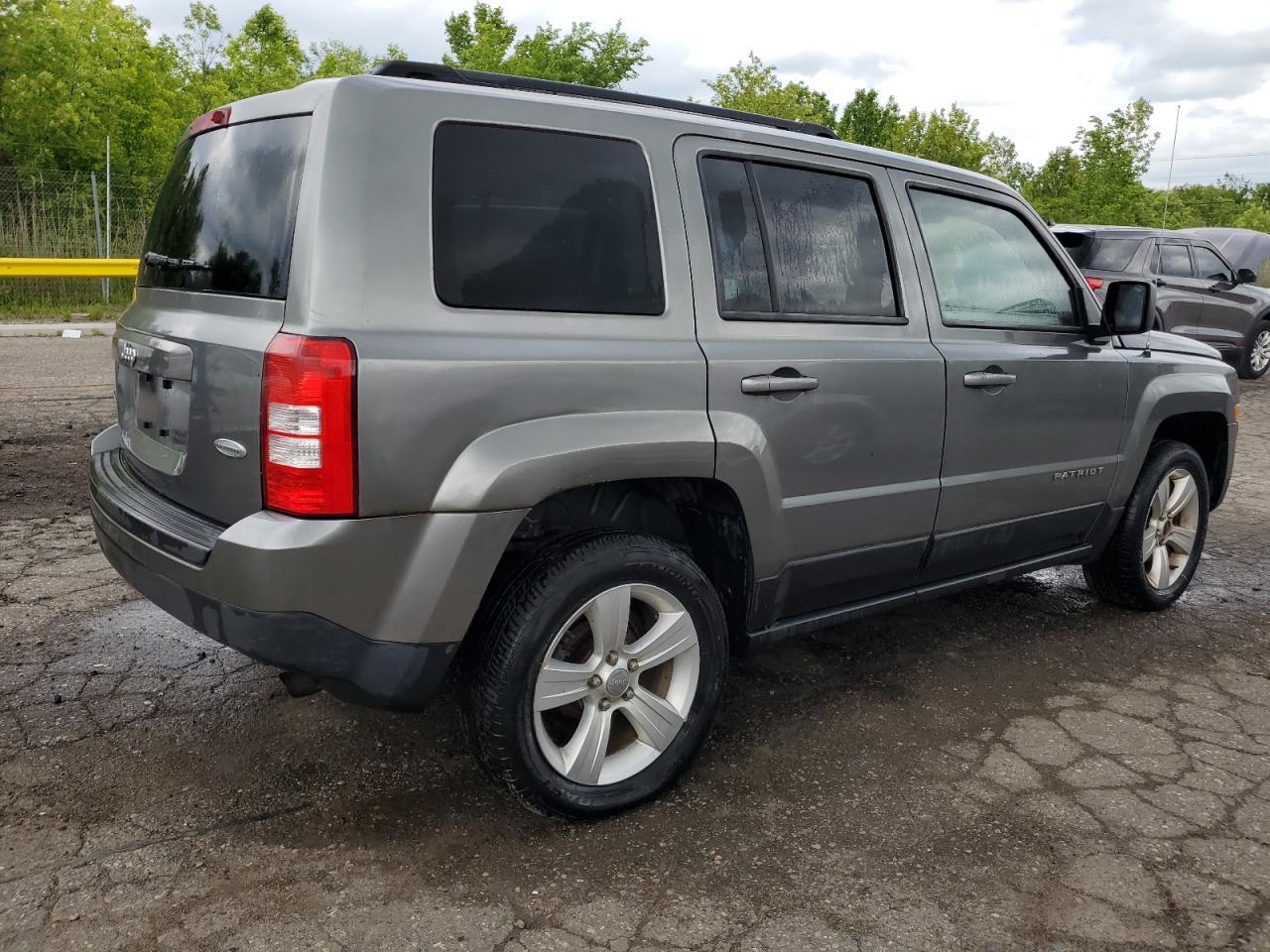 2014 Jeep Patriot Latitude - Фото 3