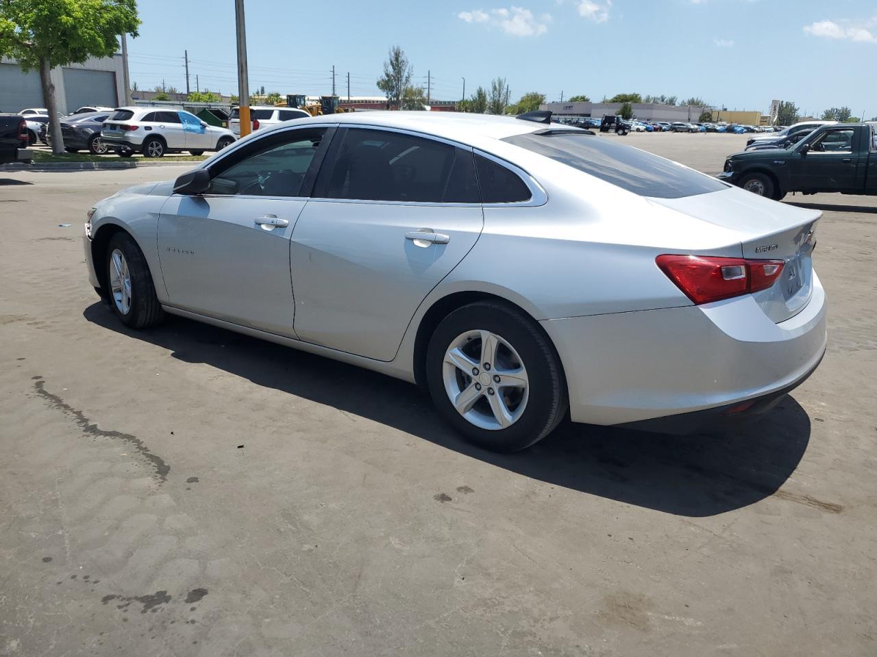 2019 Chevrolet Malibu Ls - Фото 2
