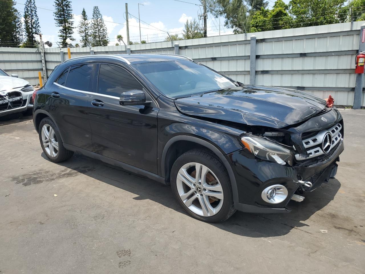 2018 Mercedes-Benz Gla 250 - Image 4