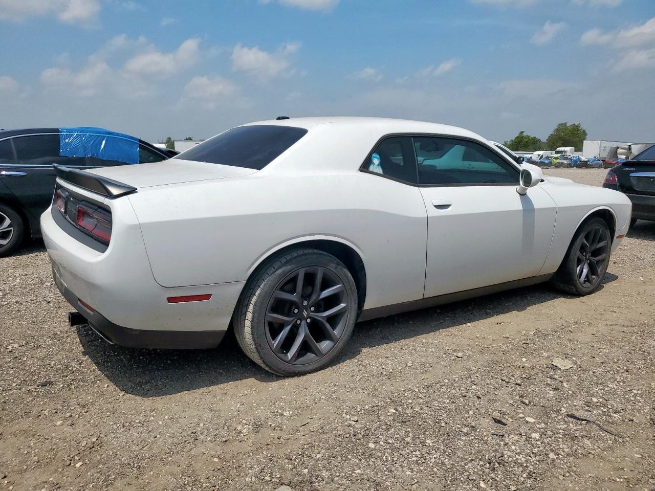 2020 Dodge Challenger Sxt - Фото 3