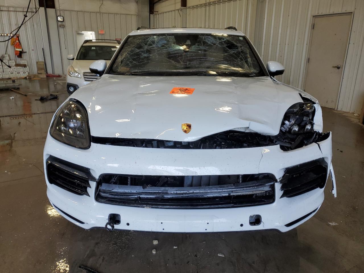 2021 Porsche Cayenne E-Hybrid - Image 5