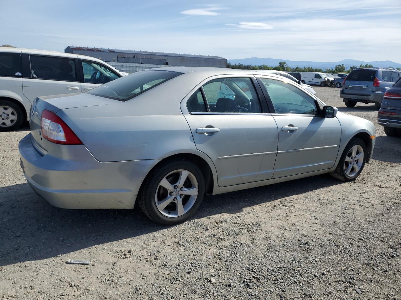 2007 Mercury Milan Premier - Image 3
