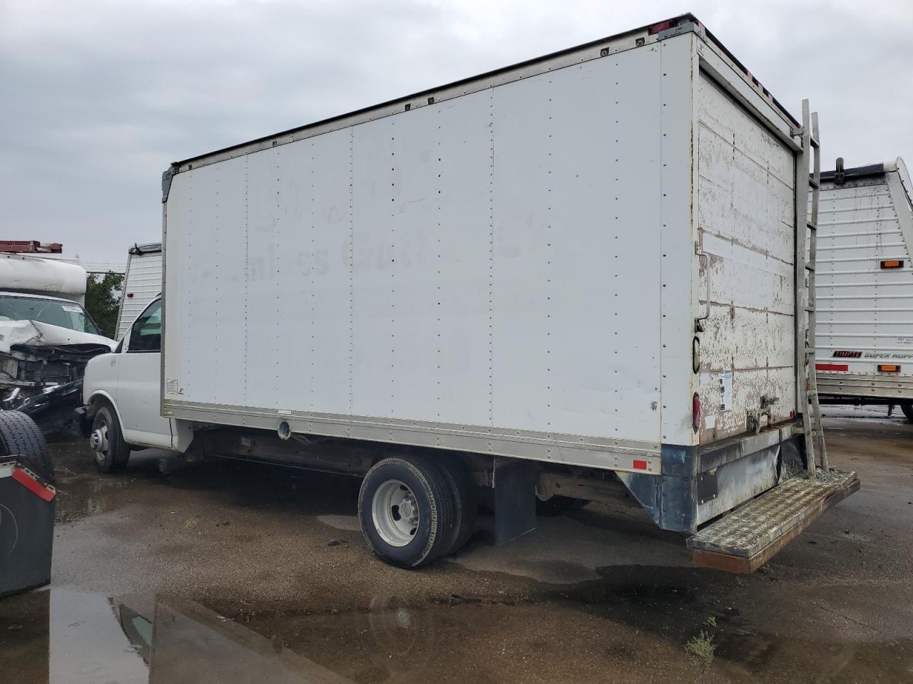 2013 Chevrolet Express G3500 - Image 2