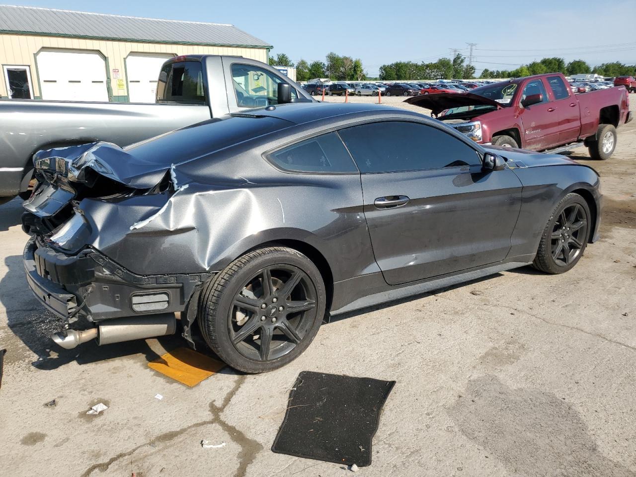 2019 Ford Mustang - Фото 3