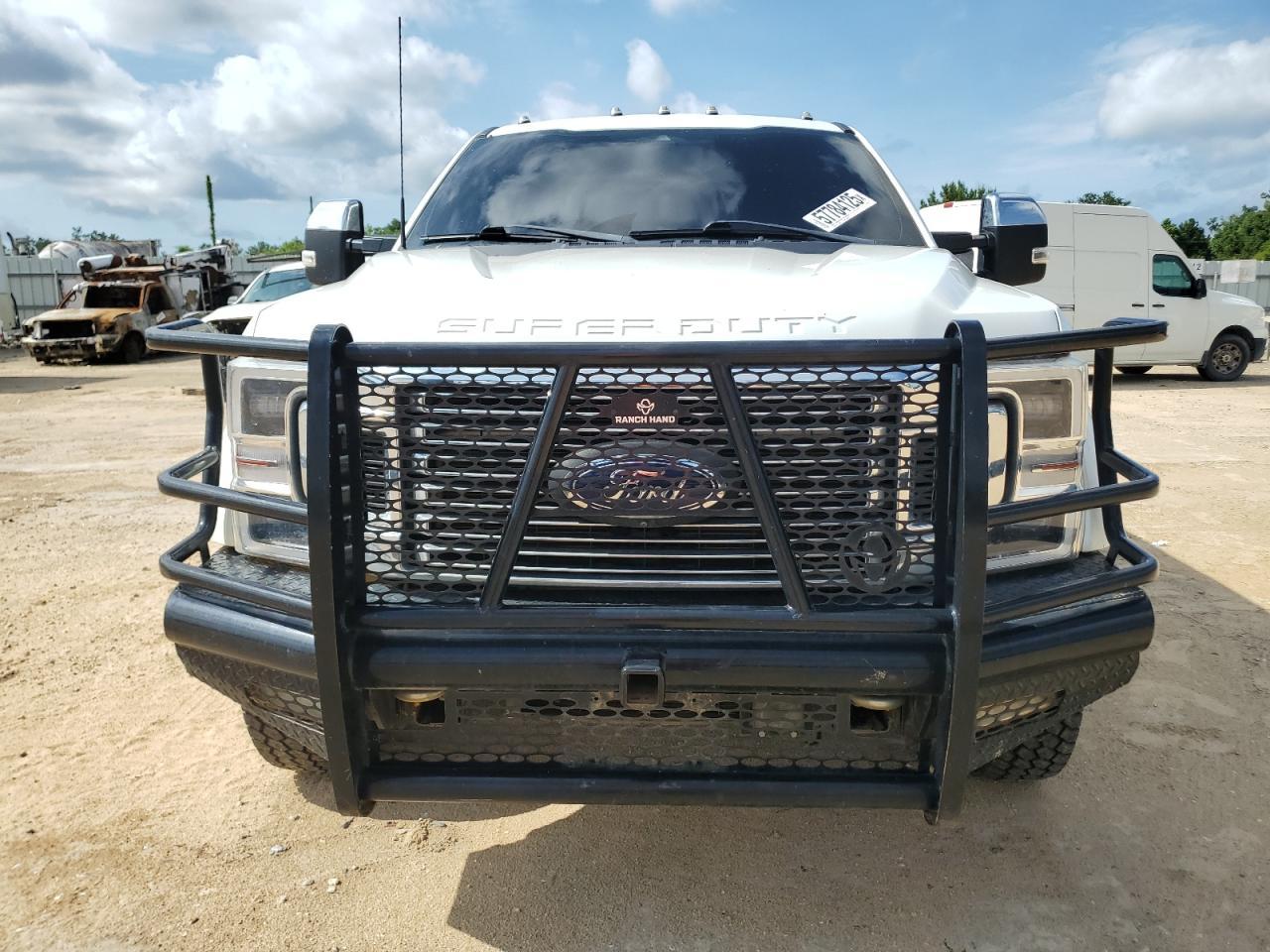 2021 Ford F450 Super Duty - Image 5