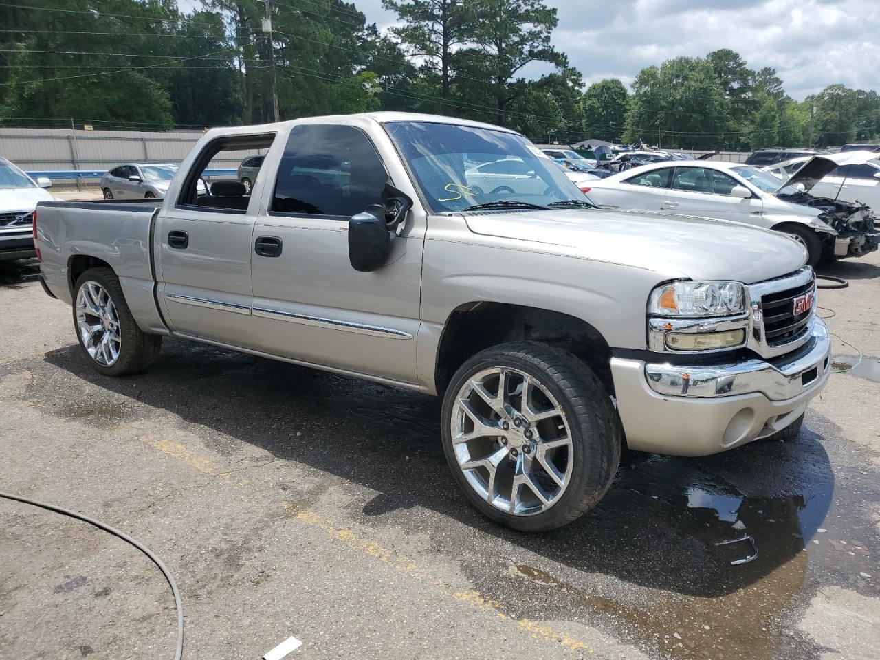 2007 GMC New Sierra C1500 - Image 4