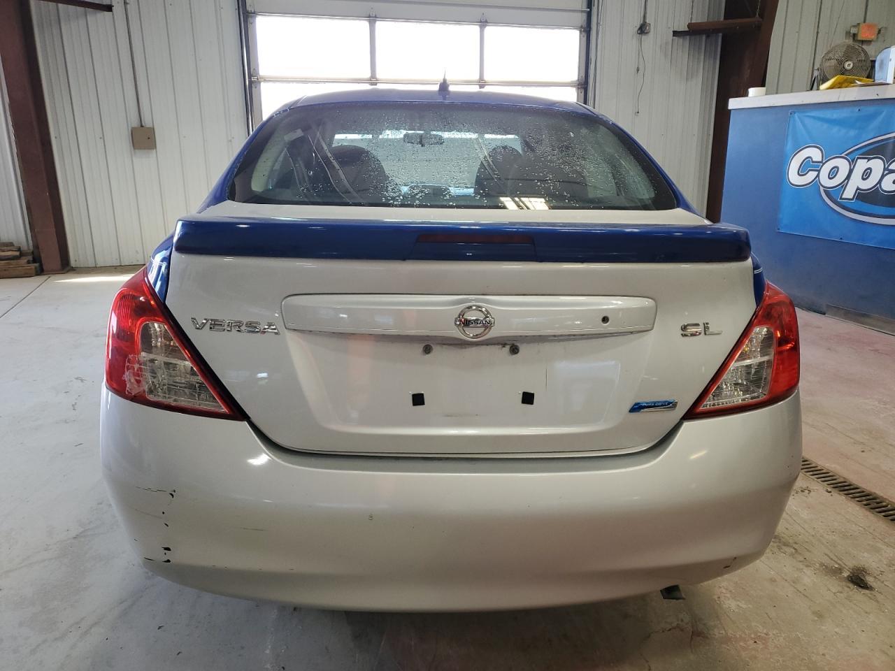 2013 Nissan Versa S - Фото 6