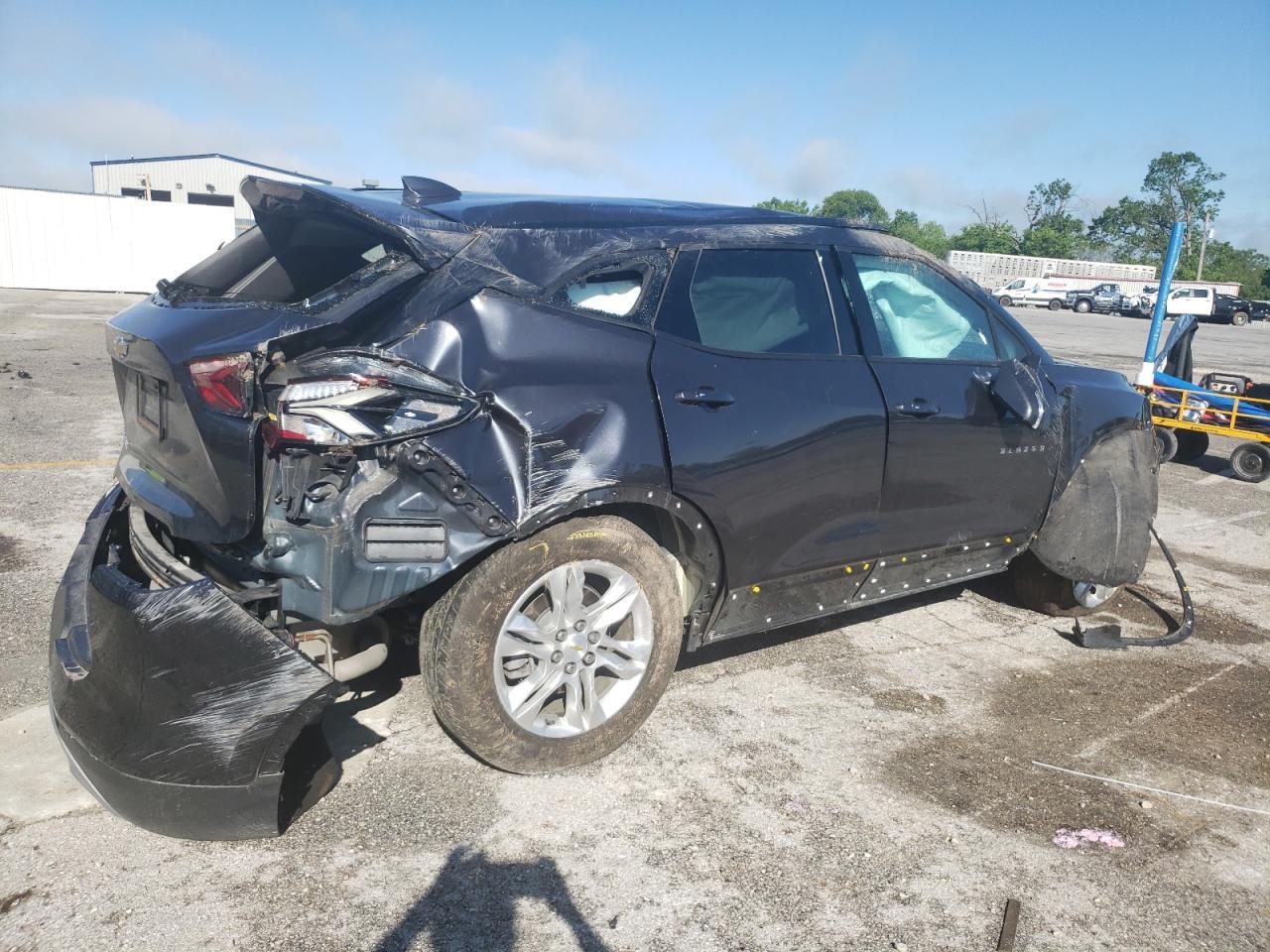 2022 Chevrolet Blazer 3Lt - Фото 3