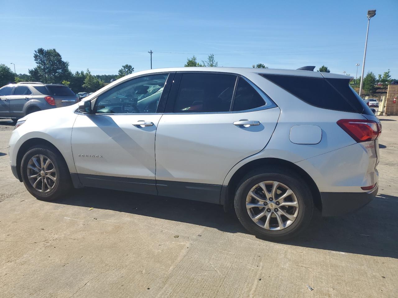 2020 Chevrolet Equinox Lt - Image 2