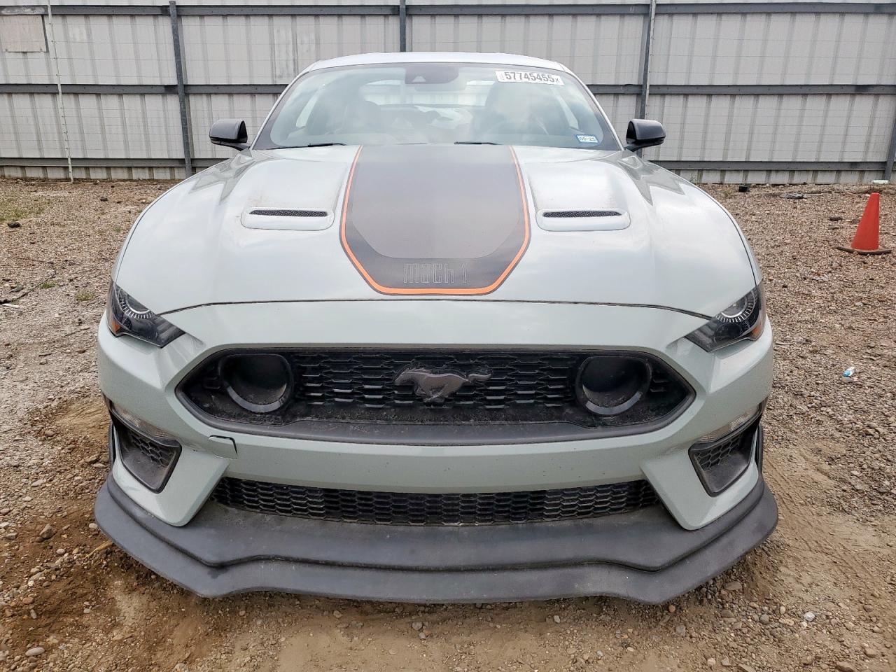 2022 Ford Mustang Mach I - Фото 5
