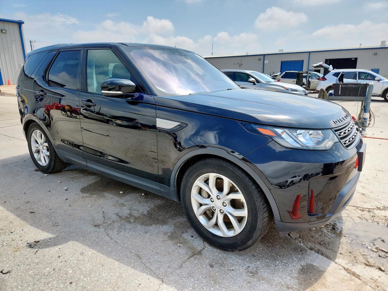 2018 Land Rover Discovery Se - Фото 4