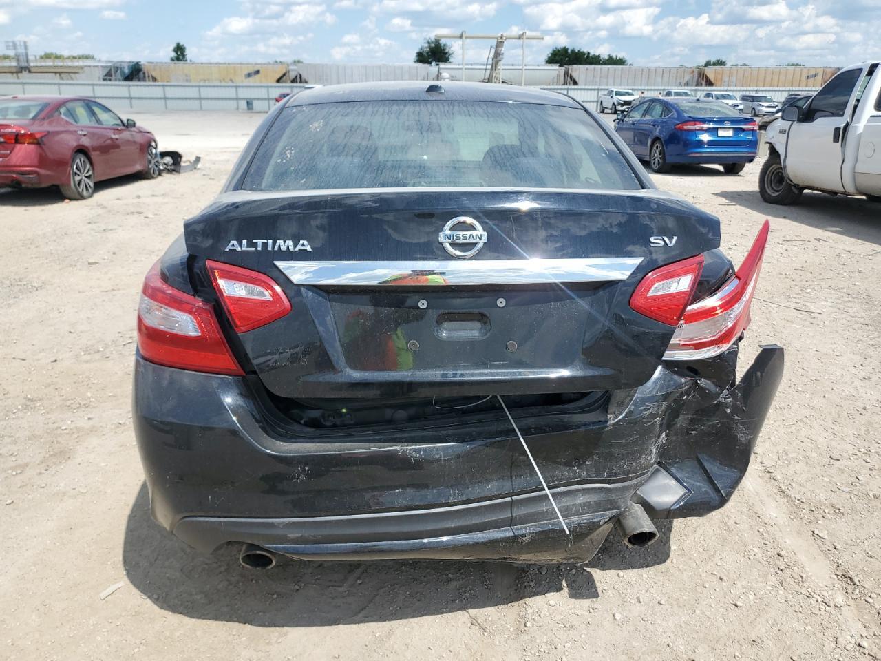 2017 Nissan Altima 2.5 - Image 6