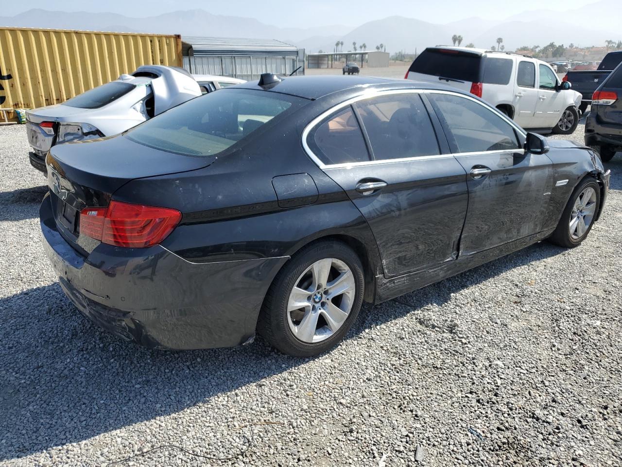 2015 BMW 528 I - Фото 3