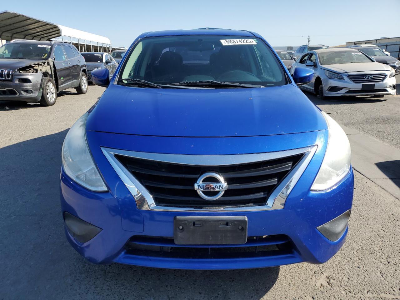 2016 Nissan Versa S - Фото 5