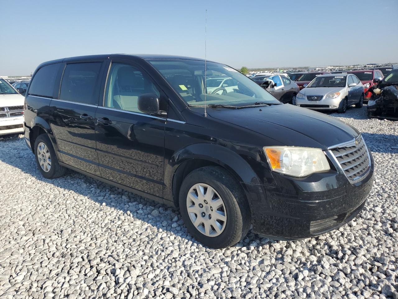 2009 Chrysler Town & Country Lx - Фото 4