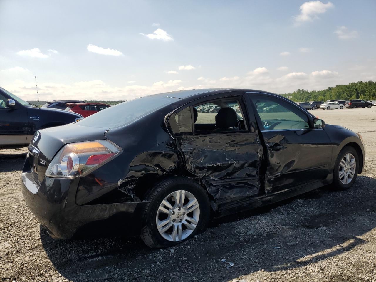 2012 Nissan Altima Base - Фото 3