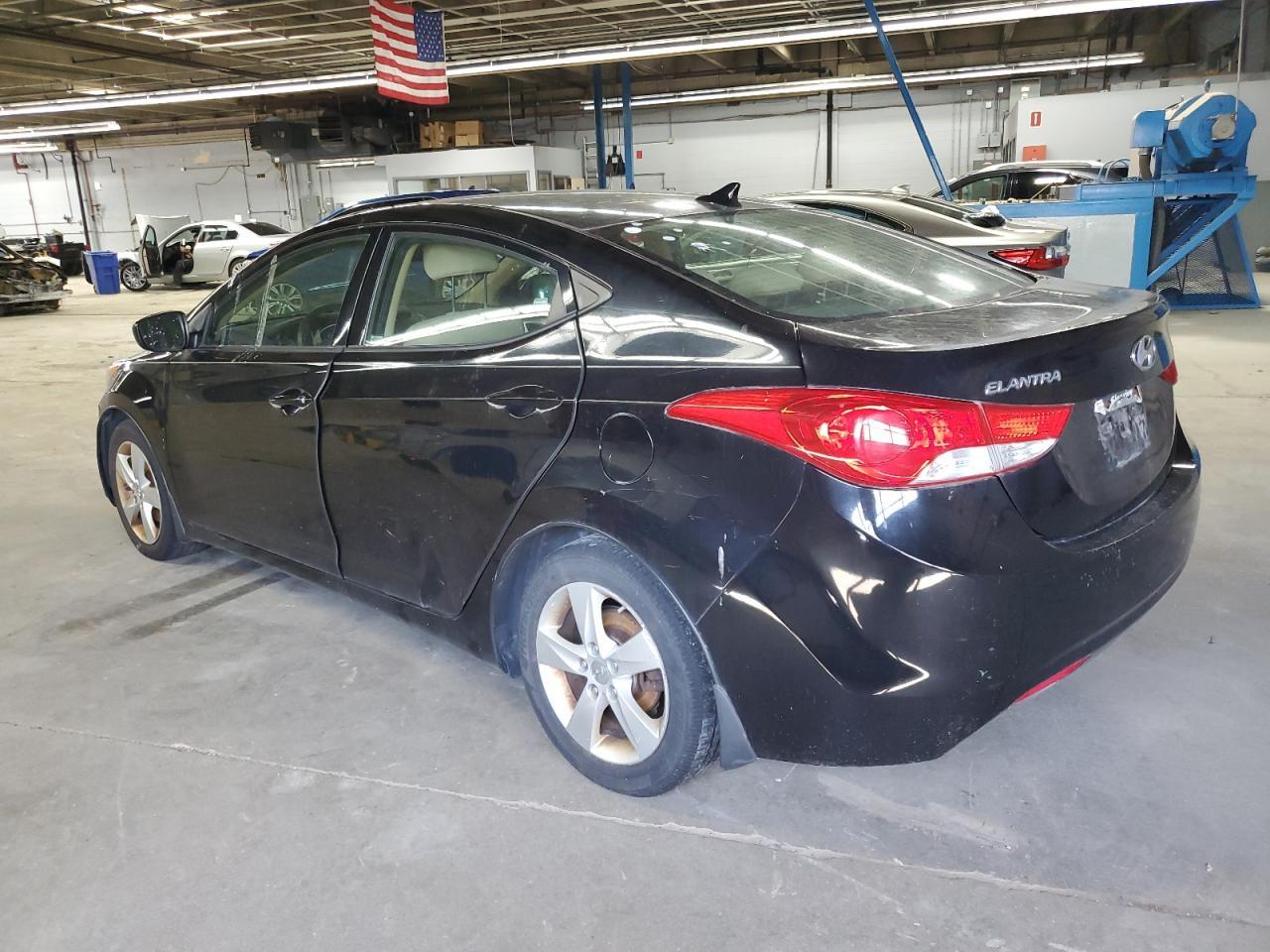 2013 Hyundai Elantra Gls - Image 2